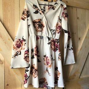 Bell sleeve floral dress